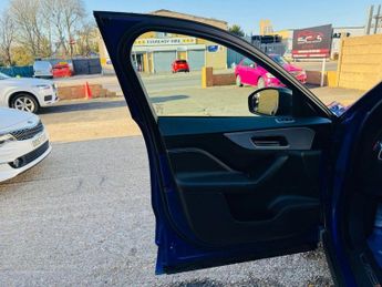 JAGUAR F-PACE 2.0 P250i R-Sport SUV 5dr Petrol Auto AWD Euro 6 (s/s) (250 ps)