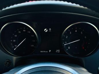 JAGUAR F-PACE 2.0 P250i R-Sport SUV 5dr Petrol Auto AWD Euro 6 (s/s) (250 ps)
