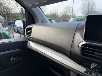 PEUGEOT E- Traveller 75kWh Active Standard MPV 5dr Electric Auto MWB (8 Seat, 11kW Ch