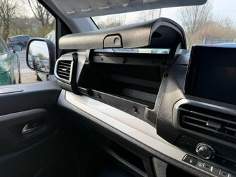 PEUGEOT E- Traveller 75kWh Active Standard MPV 5dr Electric Auto MWB (8 Seat, 11kW Ch