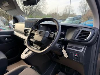 PEUGEOT E- Traveller 75kWh Active Standard MPV 5dr Electric Auto MWB (8 Seat, 11kW Ch