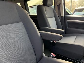 PEUGEOT E- Traveller 75kWh Active Standard MPV 5dr Electric Auto MWB (8 Seat, 11kW Ch