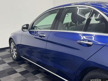 MERCEDES-BENZ C-CLASS 2.1 C300dh Sport (Premium) Saloon 4dr Diesel Hybrid G-Tronic+ Eu