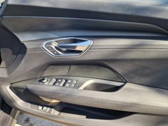 AUDI E-TRON GT 93.4kWh Saloon 4dr Electric Auto quattro (476 ps)