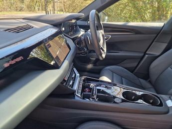 AUDI E-TRON GT 93.4kWh Saloon 4dr Electric Auto quattro (476 ps)