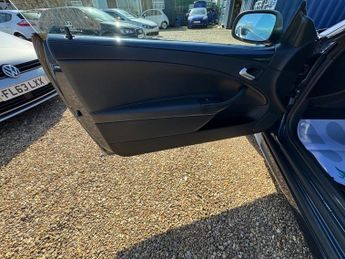 SAAB 9-3 1.9 TiD Linear SE Convertible 2dr Diesel Auto Euro 4 (150 ps)