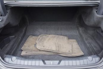 JAGUAR XF 2.0d R-Sport Saloon 4dr Diesel Auto Euro 6 (s/s) (180 ps)