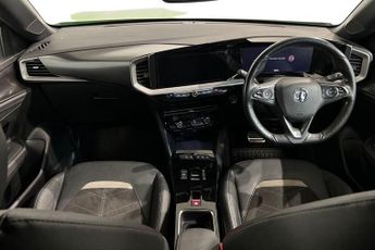 VAUXHALL MOKKA ELECTRIC 50kWh Ultimate SUV 5dr Electric Auto (136 ps) Panoramic Rear Vie