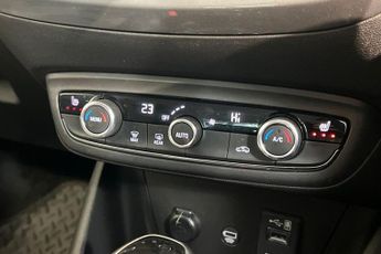 VAUXHALL CROSSLAND 1.2 Turbo Elite Nav SUV 5dr Petrol Auto Euro 6 (s/s) (130 ps) Pa