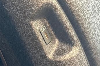 KIA SPORTAGE 1.6 T-GDi 13.8kWh GT-Line SUV 5dr Petrol Plug-in Hybrid Auto AWD