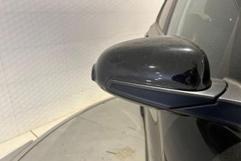 HYUNDAI KONA 64kWh Premium SUV 5dr Electric Auto (10.5kW Charger) (204 ps)