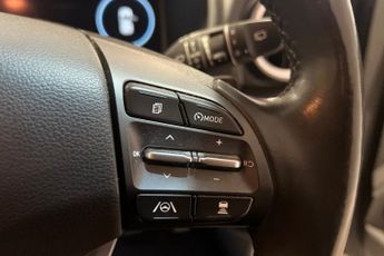 HYUNDAI KONA 64kWh Premium SUV 5dr Electric Auto (10.5kW Charger) (204 ps) Re