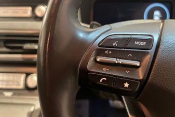 HYUNDAI KONA 64kWh Premium SUV 5dr Electric Auto (10.5kW Charger) (204 ps) Re
