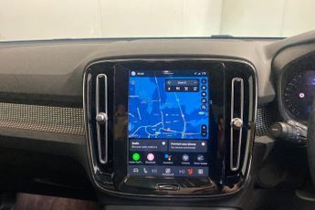 VOLVO XC40 Recharge 69kWh Ultimate SUV 5dr Electric Auto (231 ps) Panoramic