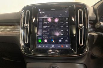 VOLVO XC40 Recharge 69kWh Ultimate SUV 5dr Electric Auto (231 ps) Panoramic