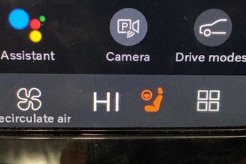 VOLVO XC40 Recharge 69kWh Ultimate SUV 5dr Electric Auto (231 ps) Panoramic