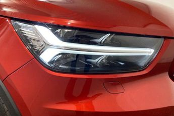 VOLVO XC40 Recharge 69kWh Ultimate SUV 5dr Electric Auto (231 ps) Panoramic