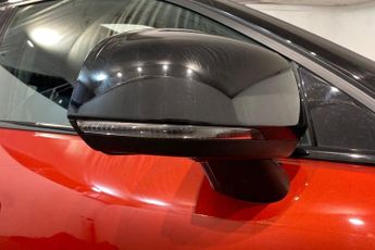 VOLVO XC40 Recharge 69kWh Ultimate SUV 5dr Electric Auto (231 ps) Panoramic