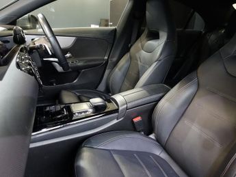 MERCEDES-BENZ CLA 2.0 CLA220d AMG Line Coupe 4dr Diesel 8G-DCT Euro 6 (s/s) (190 p