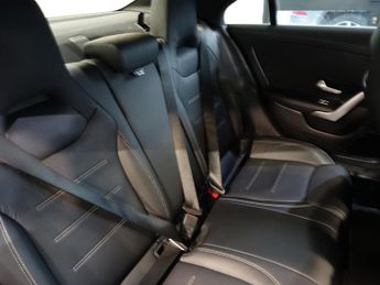 MERCEDES-BENZ CLA 2.0 CLA220d AMG Line Coupe 4dr Diesel 8G-DCT Euro 6 (s/s) (190 p