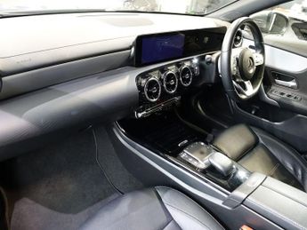 MERCEDES-BENZ CLA 2.0 CLA220d AMG Line Coupe 4dr Diesel 8G-DCT Euro 6 (s/s) (190 p