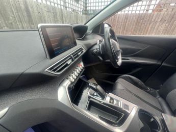 PEUGEOT 3008 1.2 PureTech Allure SUV 5dr Petrol EAT Euro 6 (s/s) (130 ps)