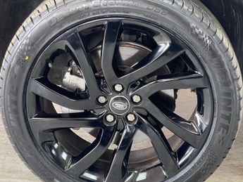 LAND ROVER DISCOVERY SPORT 2.0 TD4 HSE SUV 5dr Diesel Auto 4WD Euro 6 (s/s) (180 ps)