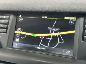 LAND ROVER DISCOVERY SPORT 2.0 TD4 HSE SUV 5dr Diesel Auto 4WD Euro 6 (s/s) (180 ps)