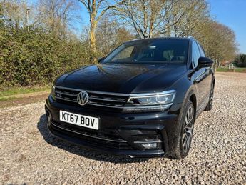 VOLKSWAGEN TIGUAN 2.0 TDI R-Line SUV 5dr Diesel DSG Euro 6 (s/s) (150 ps)