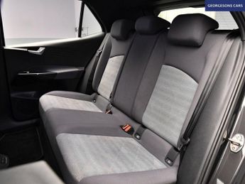 VOLKSWAGEN ID3 Pro 58kWh Life Hatchback 5dr Electric Auto (145 ps)