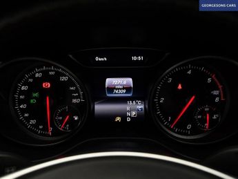 MERCEDES-BENZ A-CLASS 2.1 A200d AMG Line Hatchback 5dr Diesel 7G-DCT Euro 6 (s/s) (136