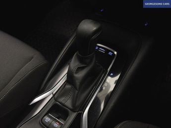 TOYOTA COROLLA 1.8 VVT-h GPF Icon Tech Hatchback 5dr Petrol Hybrid CVT Euro 6 (