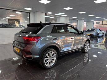VOLKSWAGEN T-ROC 1.5 TSI GPF EVO SEL SUV 5dr Petrol DSG Euro 6 (s/s) (150 ps)