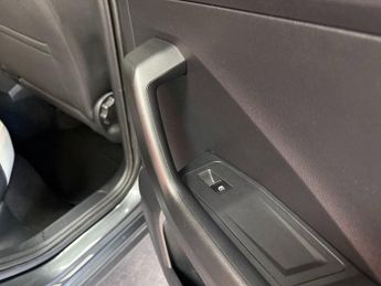 VOLKSWAGEN T-ROC 1.5 TSI GPF EVO SEL SUV 5dr Petrol DSG Euro 6 (s/s) (150 ps)