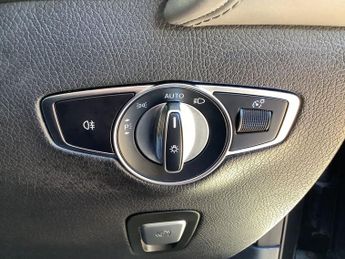 MERCEDES-BENZ EQC EQC 400 80kWh AMG Line SUV 5dr Electric Auto 4MATIC (408 ps)