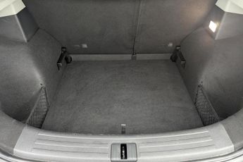 MG MG ZS 72.6kWh Trophy Long Range SUV 5dr Electric Auto (156 ps)