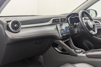 MG MG ZS 72.6kWh Trophy Long Range SUV 5dr Electric Auto (156 ps)