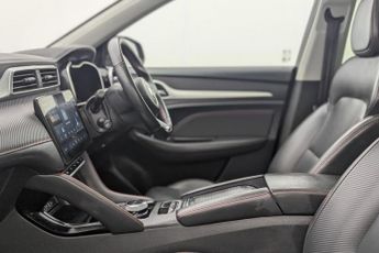 MG MG ZS 72.6kWh Trophy Long Range SUV 5dr Electric Auto (156 ps)