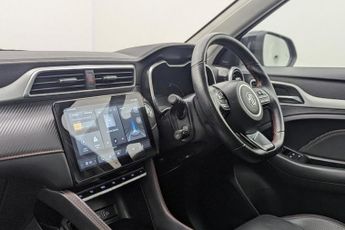 MG MG ZS 72.6kWh Trophy Long Range SUV 5dr Electric Auto (156 ps)