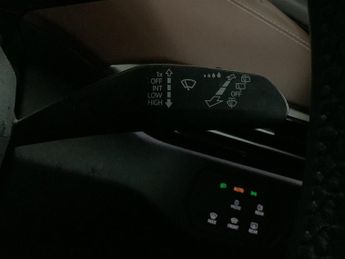 VOLKSWAGEN ID.4 Pure 52kWh City SUV 5dr Electric Auto (148 ps)