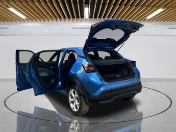 NISSAN JUKE 1.0 DIG-T N-Connecta SUV 5dr Petrol DCT Auto Euro 6 (s/s) (114 p