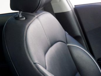 KIA NIRO 64kWh 4+ SUV Electric Auto 5dr - Just 59,862 Miles / Electric Su