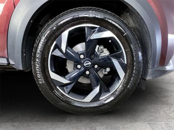 NISSAN JUKE 1.6 N-Connecta SUV 5dr Petrol Hybrid Auto Euro 6 (143 ps)