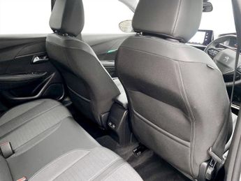 PEUGEOT E-208 50kWh Allure Premium + Hatchback 5dr Electric Auto (7.4kW Charge