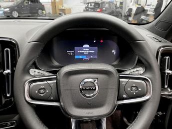 VOLVO XC40 Recharge 69kWh Core SUV 5dr Electric Auto (231 ps)