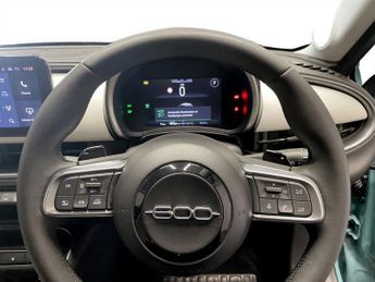 FIAT 600 1.2 MHEV SUV 5dr Petrol Hybrid e-DCT Euro 6 (s/s) (100 ps)