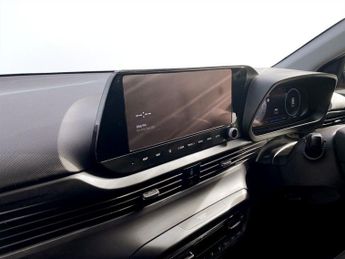 HYUNDAI BAYON 1.0 T-GDi Premium SUV 5dr Petrol DCT Euro 6 (s/s) (100 ps)