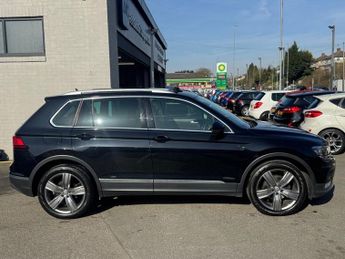 VOLKSWAGEN TIGUAN 2.0 TDI BlueMotion Tech SEL SUV 5dr Diesel DSG Euro 6 (s/s) (150