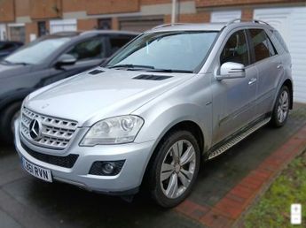 MERCEDES-BENZ M-CLASS 3.0 ML350 CDI V6 BlueEfficiency Sport SUV 5dr Diesel G-Tronic 4W