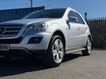 MERCEDES-BENZ M-CLASS 3.0 ML350 CDI V6 BlueEfficiency Sport SUV 5dr Diesel G-Tronic 4W